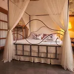 Con Piscina Cubierta En - Viento De Ladera Country house